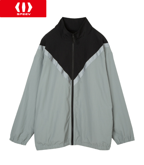 リフレクターテープがフロントに大胆に入っているのがポイントのスポーツジャケット。【SPEEV】【アクティブスタイル】メンズ リフレクターテープ使いスポーツジャケットカラー:ブラック・グレーサイズ:M・L・LL商品番号:53-003-163-21~