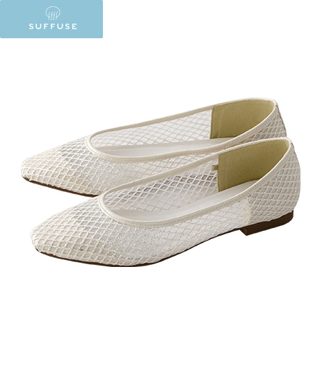 ~片足重量約130グラム以下の驚きの軽量設計により、足の疲れを軽減。シアー素材でトレンド感もアップ♪。~【SUFFUSE】【今風カジュアル】(ふわかる)レディースシアー素材フラットパンプスカラー:アイボリーサイズ:M・L商品番号:31-515-791-21~